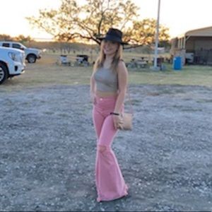 Meet your Posher, Kaylin